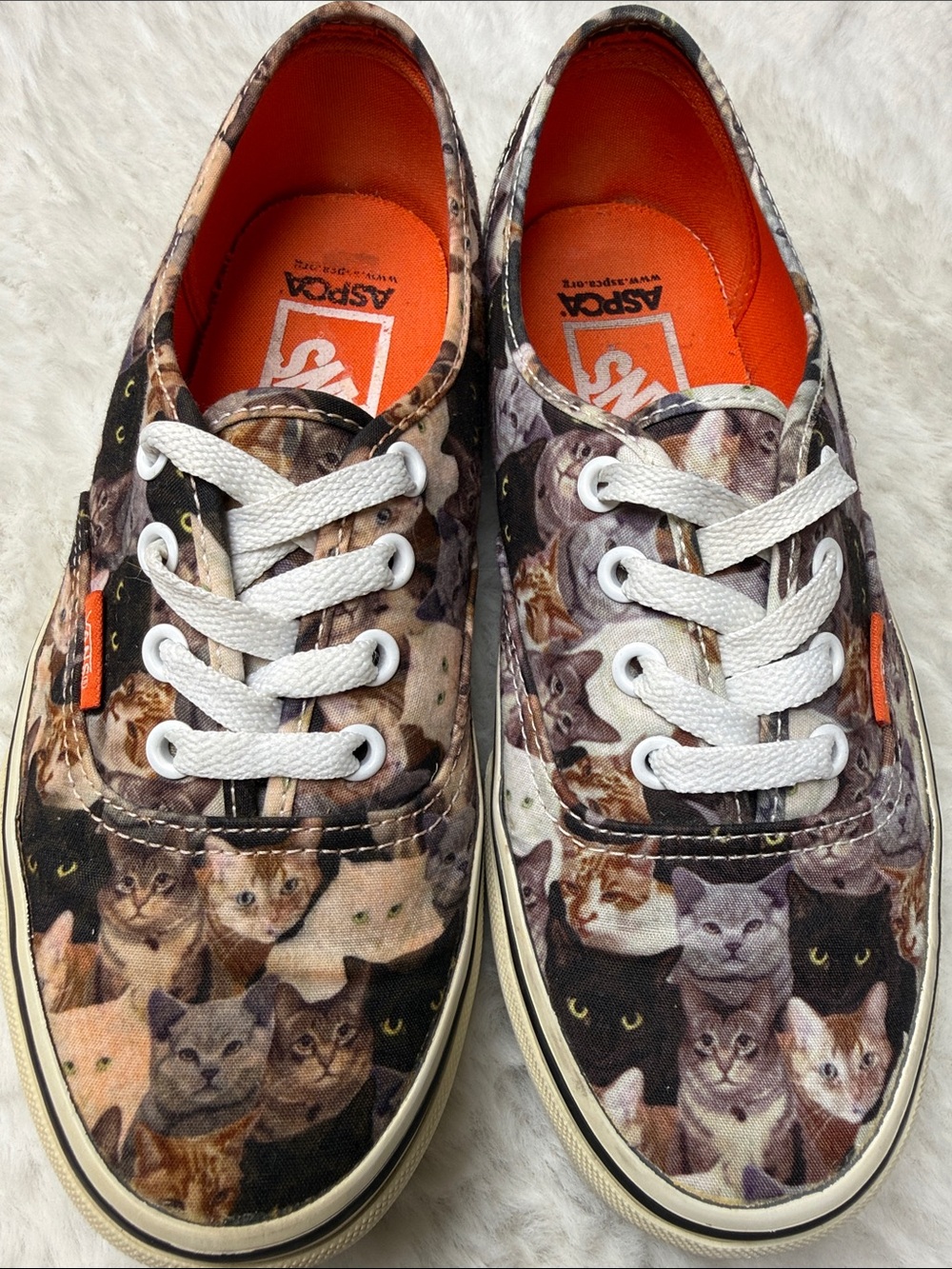 Vans x ASPCA Authentic Cats Print Canvas Sneakers Lace Up Womens 7 Kittens Rare